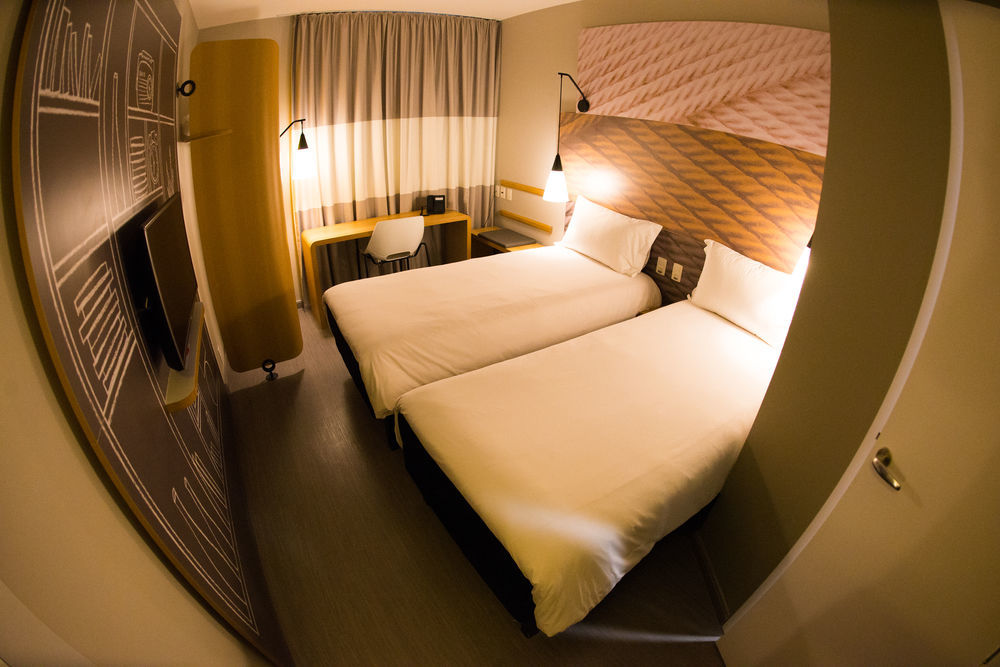 Ibis Jacarei Hotel Buitenkant foto